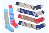 chaussettes point&eacute;es