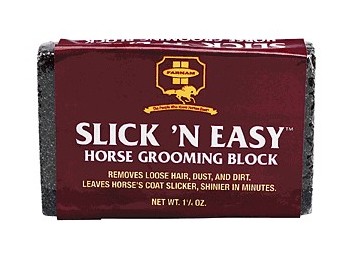 HORSE GROOMING BLOCK
