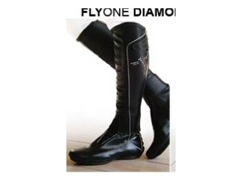 BOOTS  FLY'ONE  DIAMOND NOUVEAUTE FREE JUMP 2010/2011