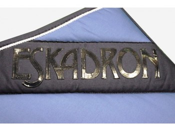 Tapis bicolore rayé Eskadron